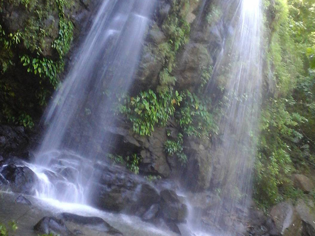 air terjun datae