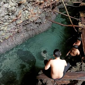gua air tawar di pantai lemo lemo bulukumba