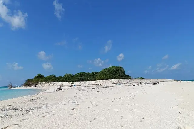 Alamat-Pulau-Lantigiang