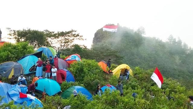 indahnya gunung sesean toraja