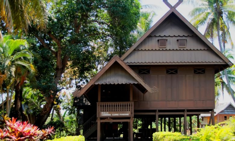 Rumah_Adat_ bugis